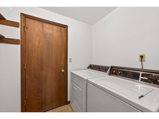 127 Nw 19TH St, Mc Minnville, OR 97128