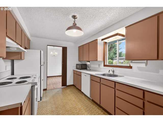 127 Nw 19TH St, Mc Minnville, OR 97128