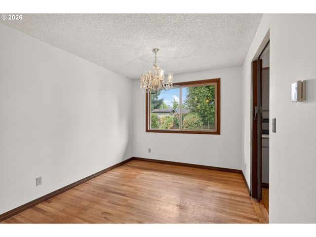 127 Nw 19TH St, Mc Minnville, OR 97128