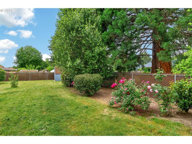 127 Nw 19TH St, Mc Minnville, OR 97128
