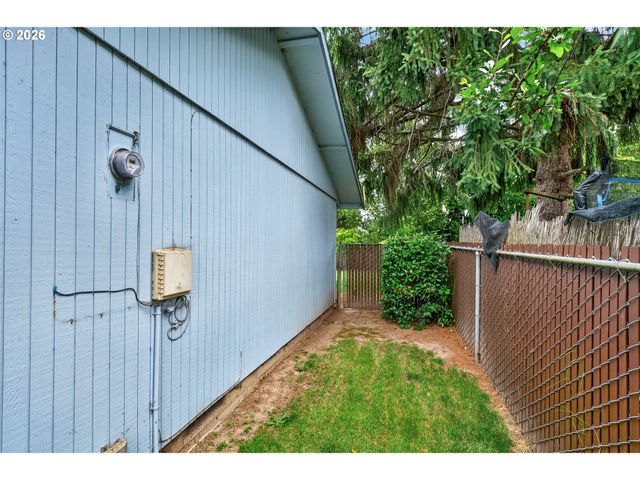 127 Nw 19TH St, Mc Minnville, OR 97128