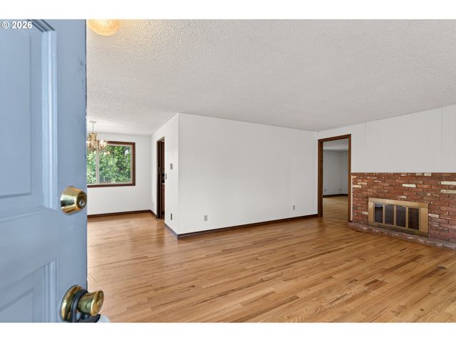 127 Nw 19TH St, Mc Minnville, OR 97128