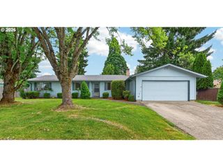 127 Nw 19TH St, Mc Minnville, OR 97128