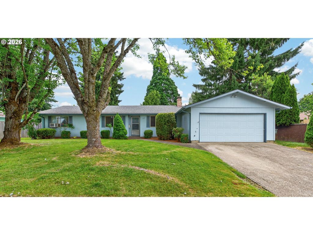 Image 1 of property listing at 127 Nw 19TH St, Mc Minnville, OR 97128