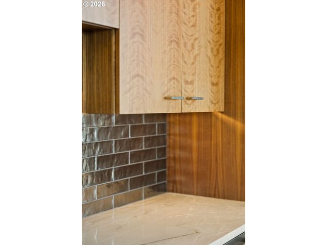 1001 Nw LOVEJOY St 1501, Portland, OR 97209