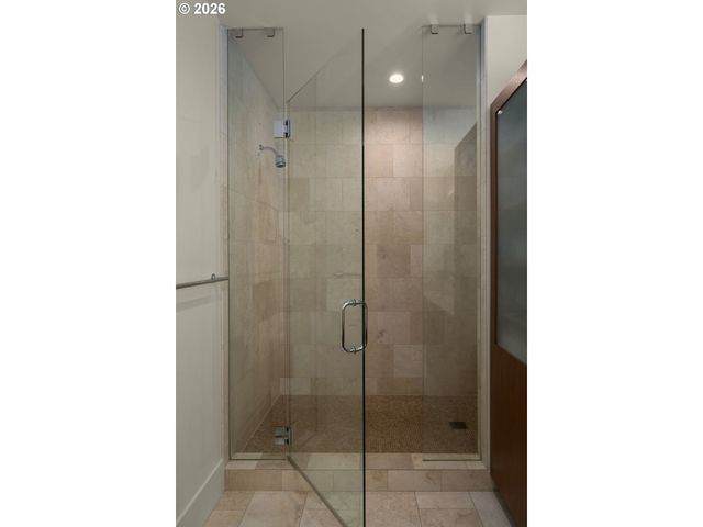1001 Nw LOVEJOY St 1501, Portland, OR 97209