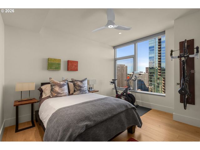 1001 Nw LOVEJOY St 1501, Portland, OR 97209