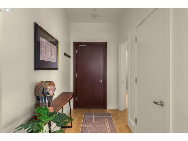 1001 Nw LOVEJOY St 1501, Portland, OR 97209