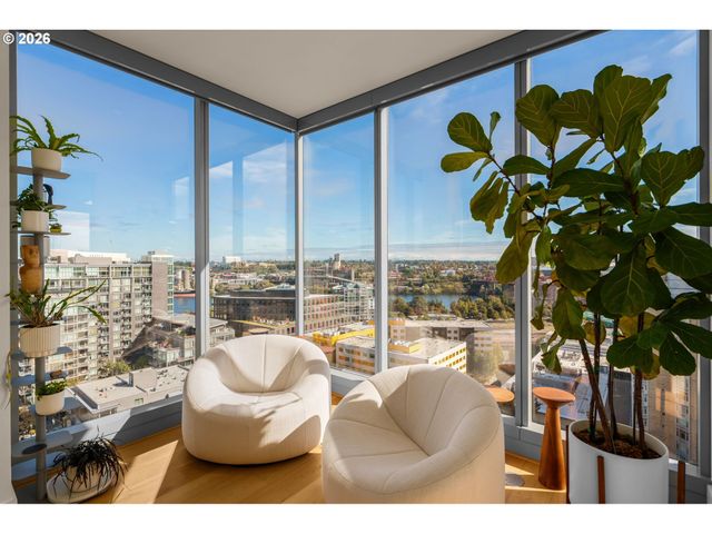 1001 Nw LOVEJOY St 1501, Portland, OR 97209