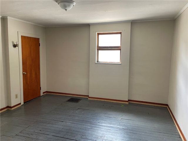 332 QUAY STREET, East Vandergrift, PA 15629