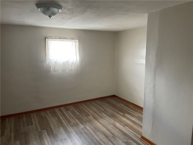 332 QUAY STREET, East Vandergrift, PA 15629