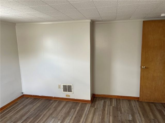332 QUAY STREET, East Vandergrift, PA 15629