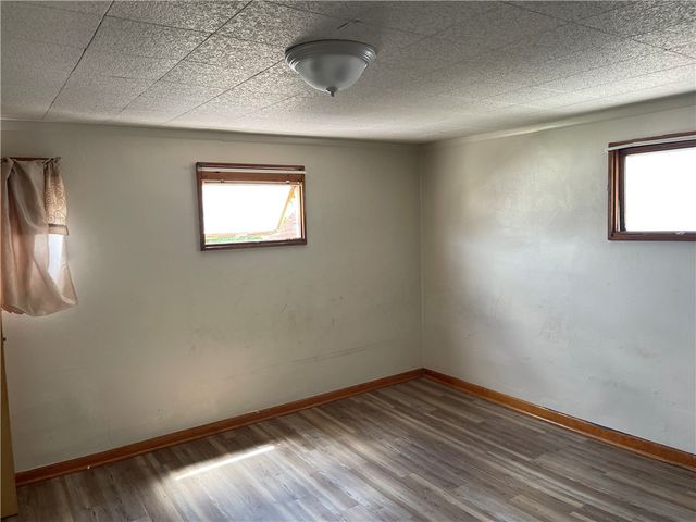332 QUAY STREET, East Vandergrift, PA 15629