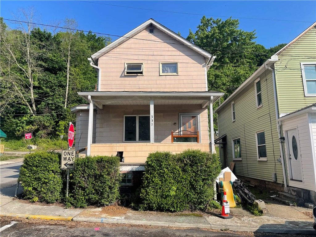 332 QUAY STREET, East Vandergrift, PA 15629