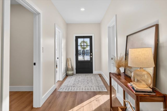 7600 W Saddle Gate Drive, Ellettsville, IN 47429