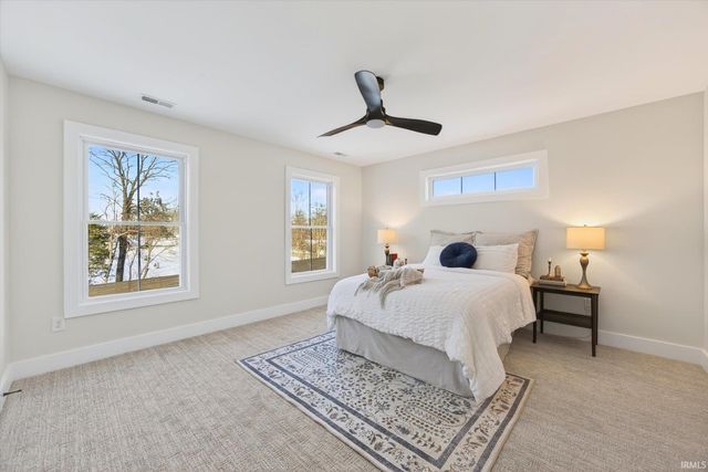 7600 W Saddle Gate Drive, Ellettsville, IN 47429