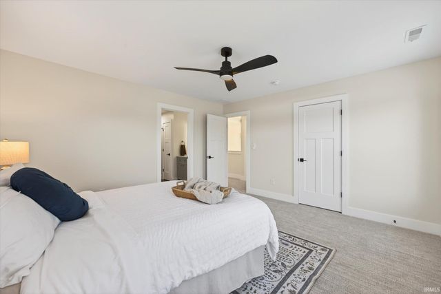 7600 W Saddle Gate Drive, Ellettsville, IN 47429