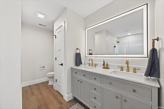 7600 W Saddle Gate Drive, Ellettsville, IN 47429