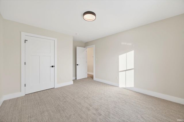 7600 W Saddle Gate Drive, Ellettsville, IN 47429