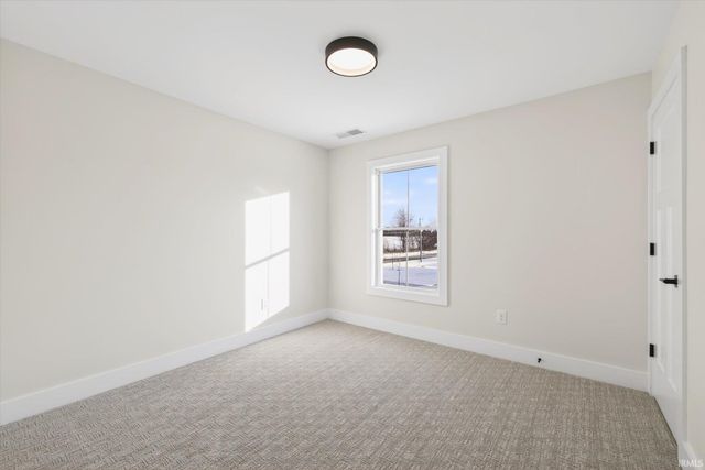 7600 W Saddle Gate Drive, Ellettsville, IN 47429