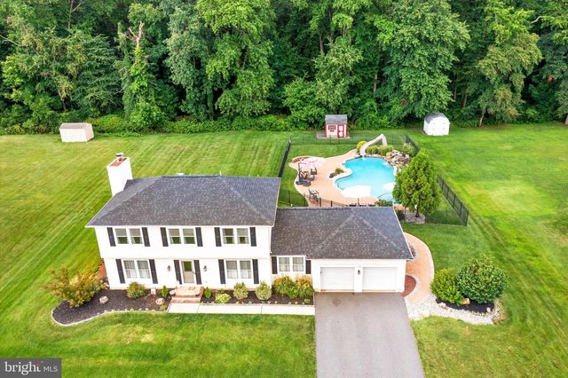 10 TIMBER WOLF DR, Hamilton, NJ 08620