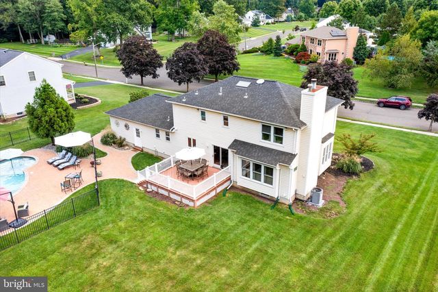 10 TIMBER WOLF DR, Hamilton, NJ 08620