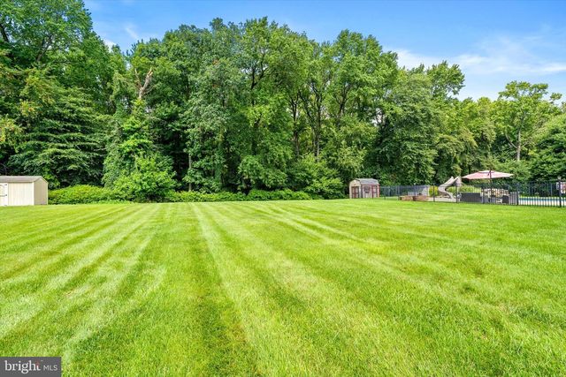 10 TIMBER WOLF DR, Hamilton, NJ 08620