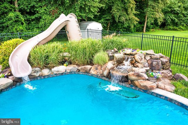 10 TIMBER WOLF DR, Hamilton, NJ 08620