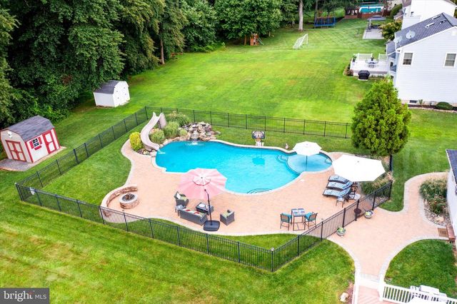10 TIMBER WOLF DR, Hamilton, NJ 08620