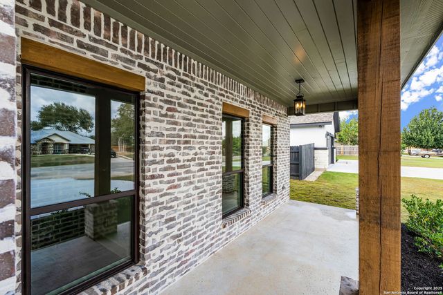 249 Sandpiper Lane, Mcqueeney, TX 78123