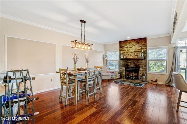102 Whitlock Court, Manalapan, NJ 07726