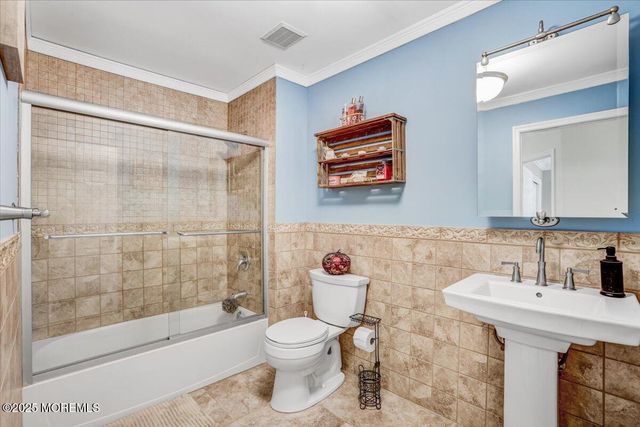 102 Whitlock Court, Manalapan, NJ 07726
