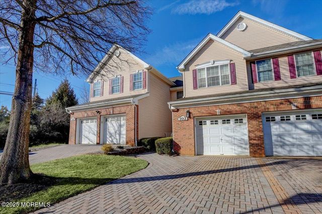 102 Whitlock Court, Manalapan, NJ 07726
