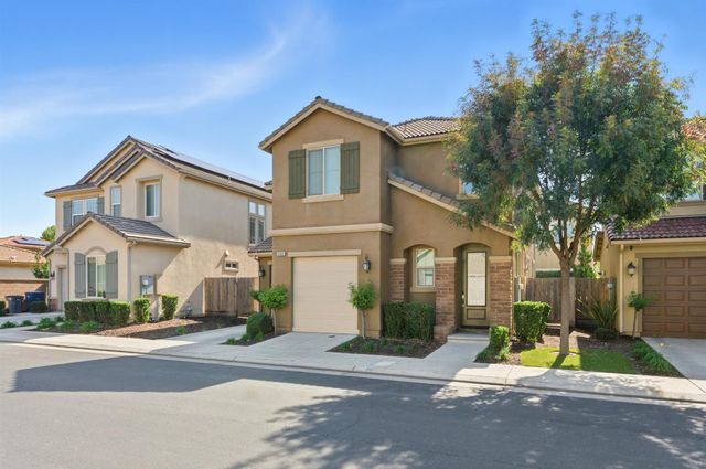 2059 E Axelson Drive, Fresno, CA 93730
