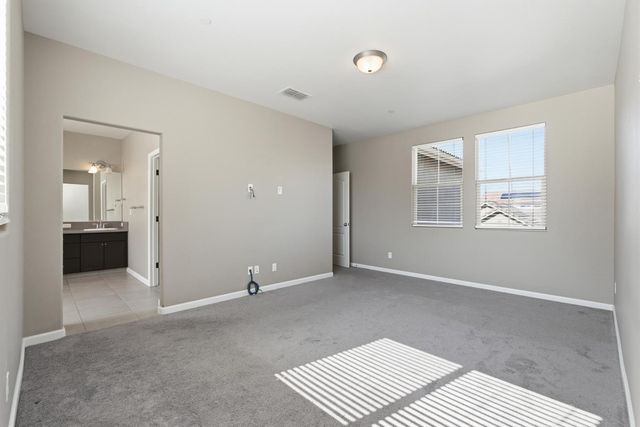 2059 E Axelson Drive, Fresno, CA 93730