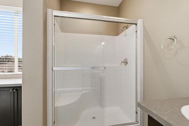 2059 E Axelson Drive, Fresno, CA 93730