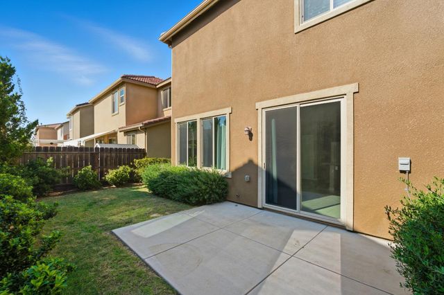 2059 E Axelson Drive, Fresno, CA 93730