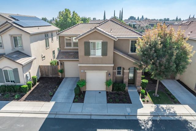 2059 E Axelson Drive, Fresno, CA 93730