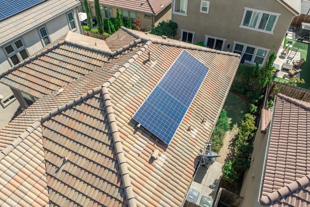 2059 E Axelson Drive, Fresno, CA 93730