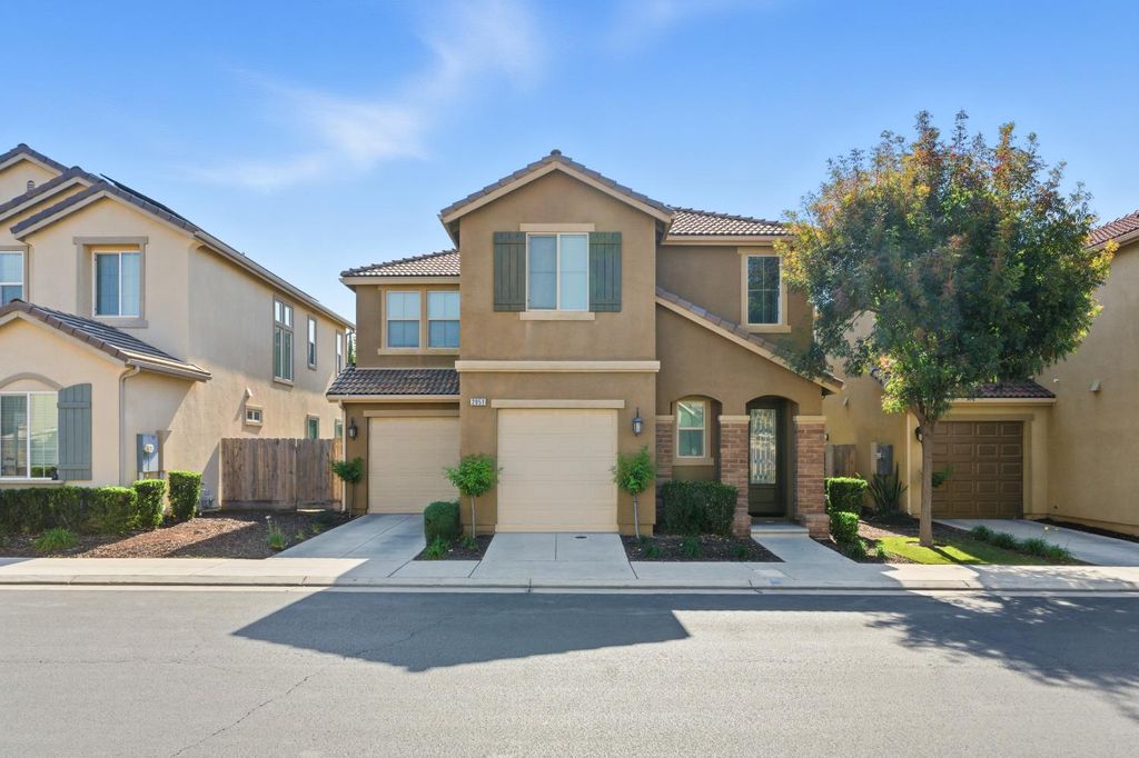 2059 E Axelson Drive, Fresno, CA 93730