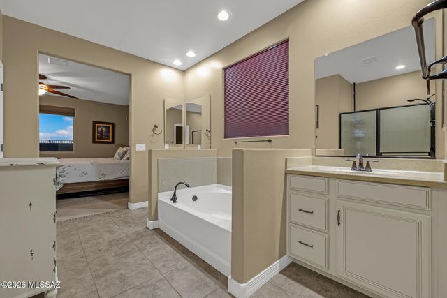 1390 E Stronghold Canyon Lane, Sahuarita, AZ 85629