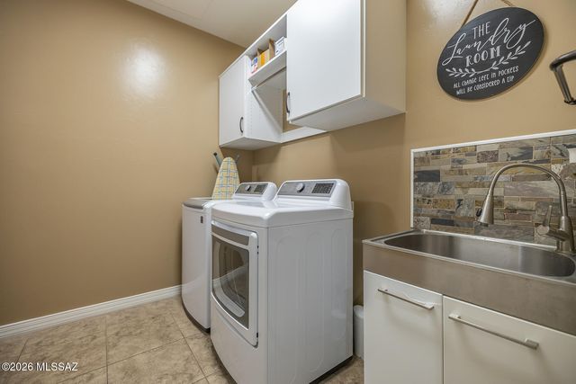 1390 E Stronghold Canyon Lane, Sahuarita, AZ 85629
