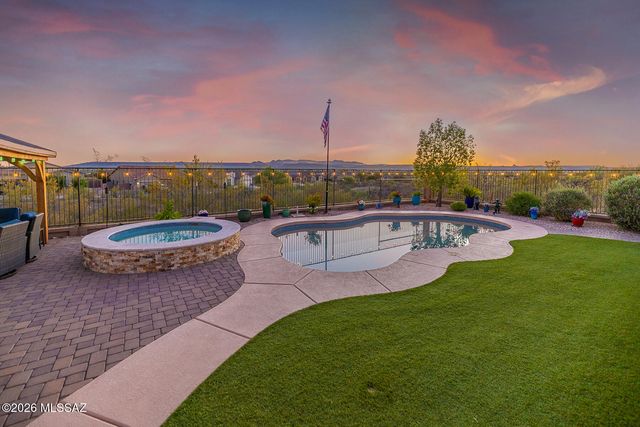 1390 E Stronghold Canyon Lane, Sahuarita, AZ 85629