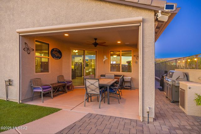 1390 E Stronghold Canyon Lane, Sahuarita, AZ 85629