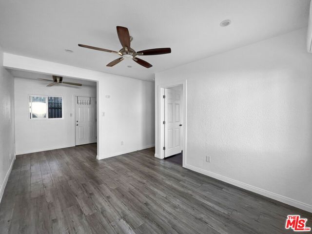 813 E Imperial Highway 3, Los Angeles, CA 90059