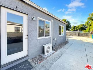 813 E Imperial Highway 3, Los Angeles, CA 90059
