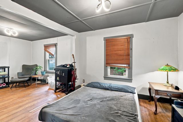 15 Putnam Road, Chelmsford, MA 01863