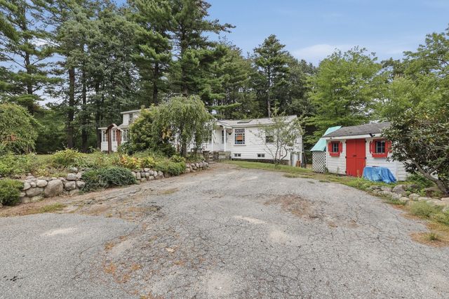 15 Putnam Road, Chelmsford, MA 01863