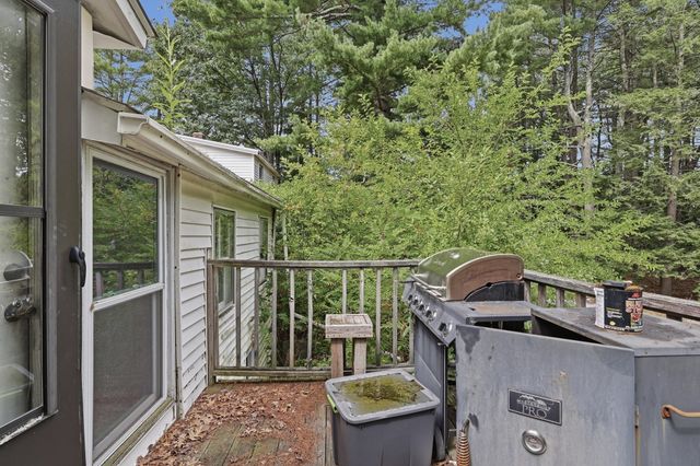 15 Putnam Road, Chelmsford, MA 01863
