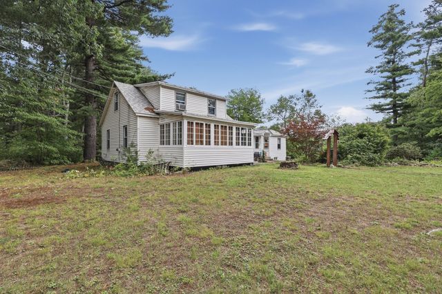 15 Putnam Road, Chelmsford, MA 01863